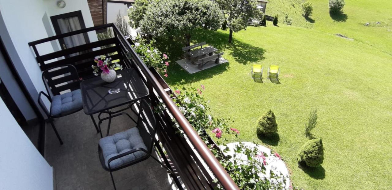 Vukovic House Hotel Seliste Dreznicko Exterior foto