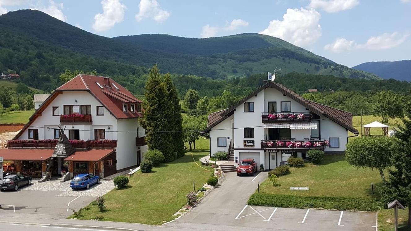 Vukovic House Hotel Seliste Dreznicko Exterior foto